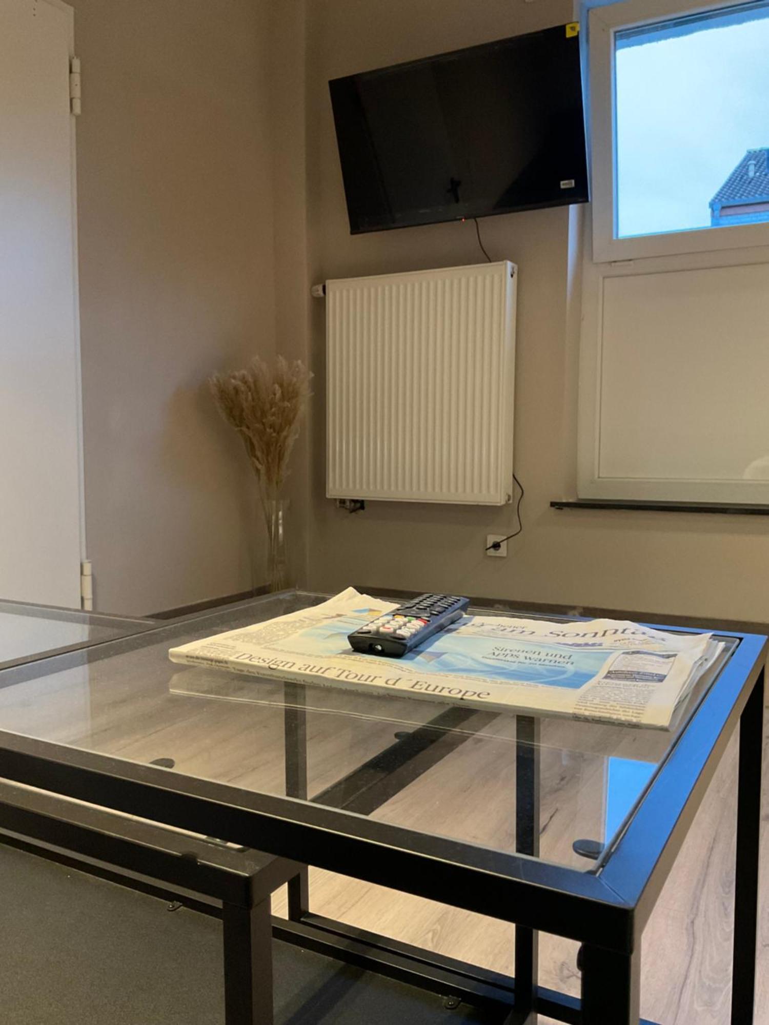 Modernes Studio Am Dreilaendereck Alsdorf Luaran gambar