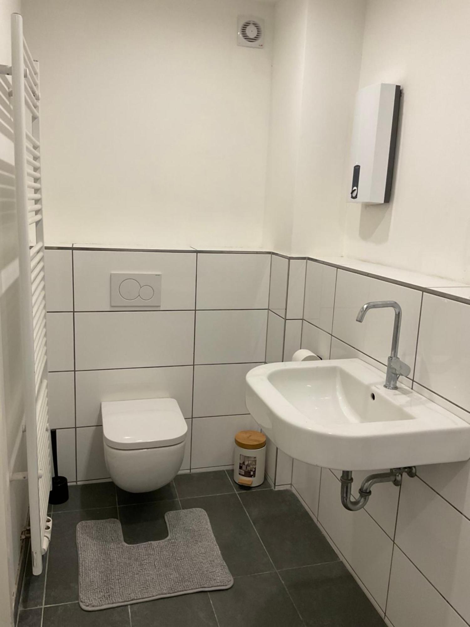 Modernes Studio Am Dreilaendereck Alsdorf Luaran gambar
